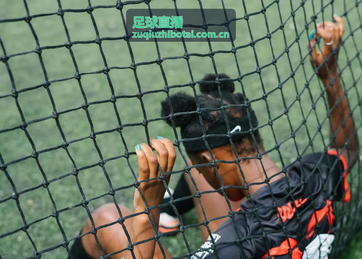 欧洲杯小组抽签足球直播分析